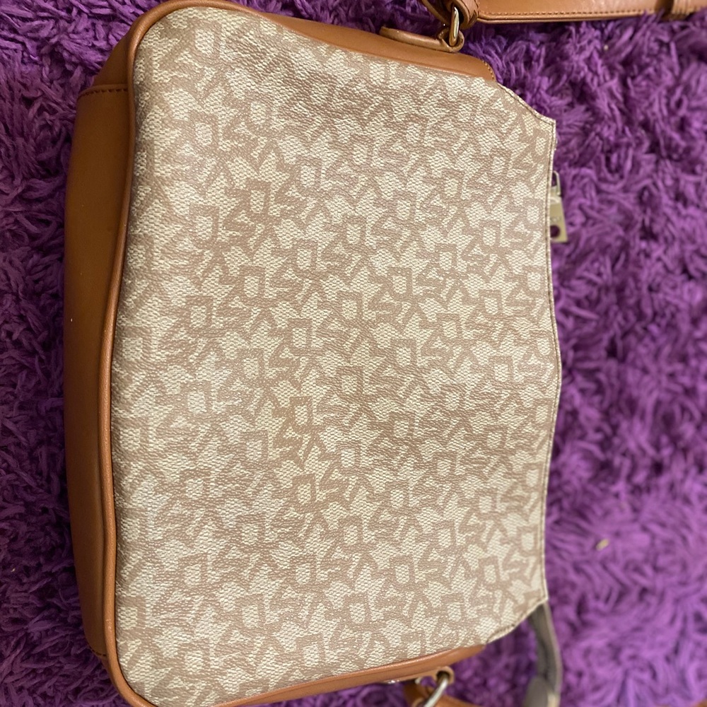 Purse - Picture 3 of 4